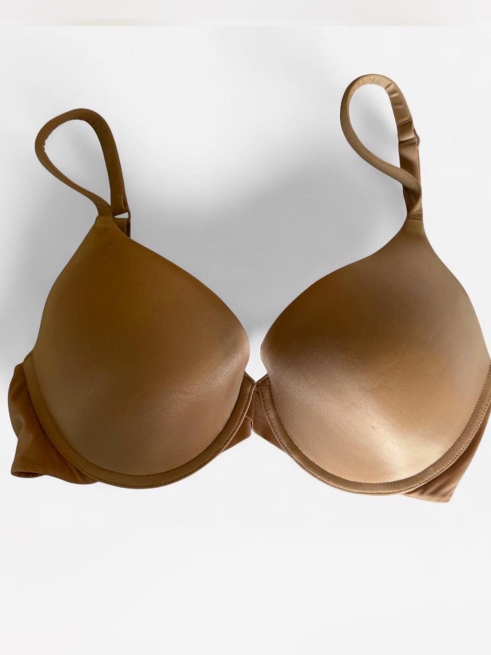 Victoria's Secret Full Coverage bra - like new
Size 32DD, beige